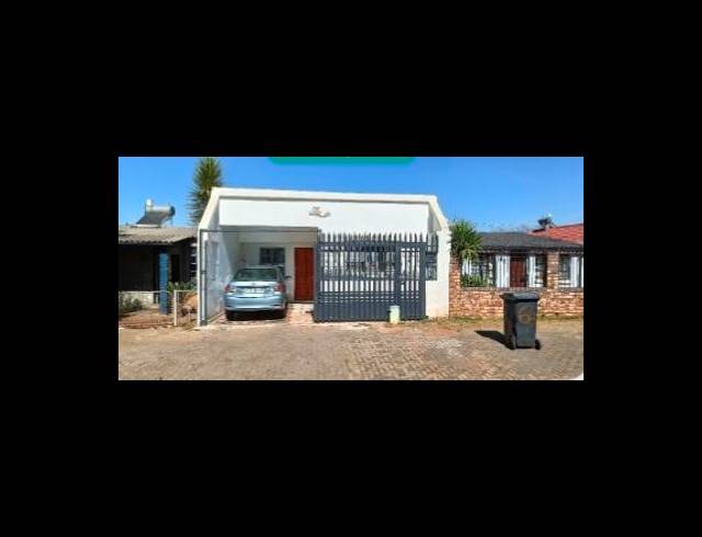 4 BEDROOM HOUSE FOR SALE IN LENASIA